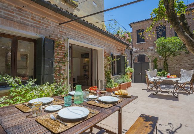 Apartamento en Venezia - Ca' Minore Secret Garden