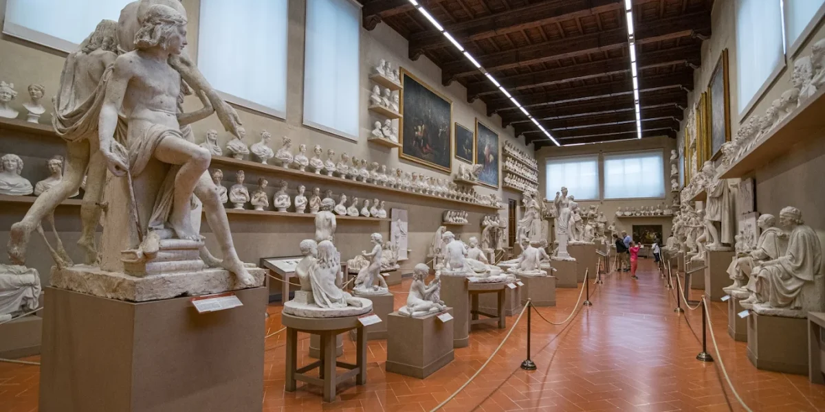 gallery-accademia.webp