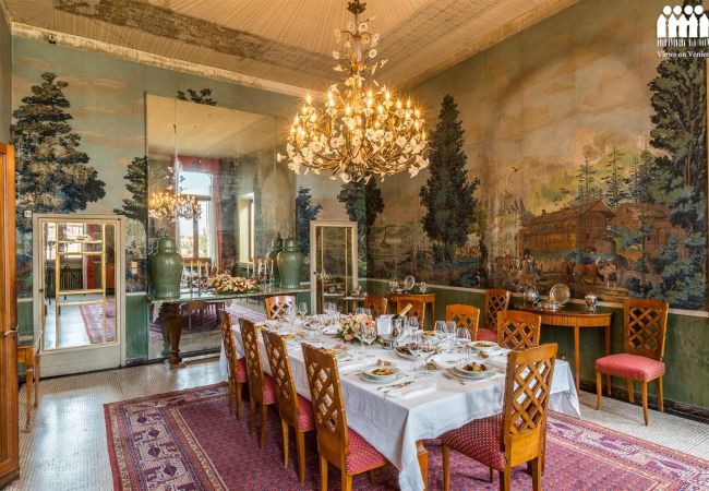 Ferienwohnung in Venezia - Palazzo Loredan Dell'Ambasciatore Ferienwohnung in Venezia - Palazzo Loredan Dell'Ambasciatore