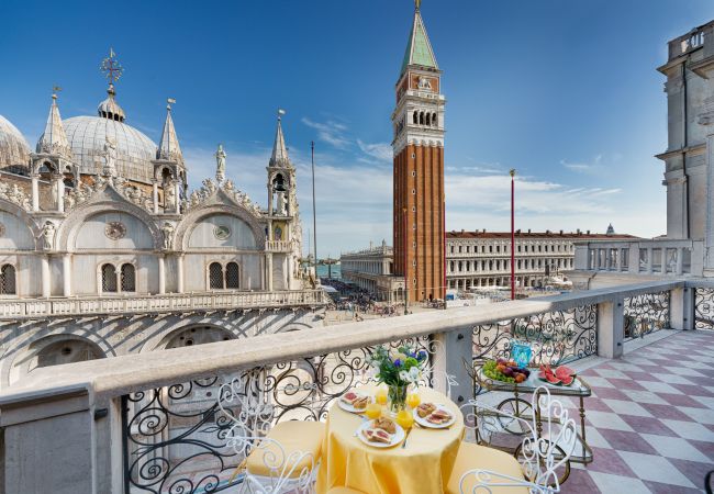 Ferienwohnung in Venezia - Due Leoni Terrace in St. Mark's Square Ferienwohnung in Venezia - Due Leoni Terrace in St. Mark's Square