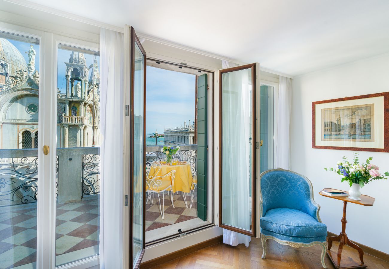 Ferienwohnung in Venedig - Due Leoni Terrace in St. Mark's Square Ferienwohnung in Venedig - Due Leoni Terrace in St. Mark's Square