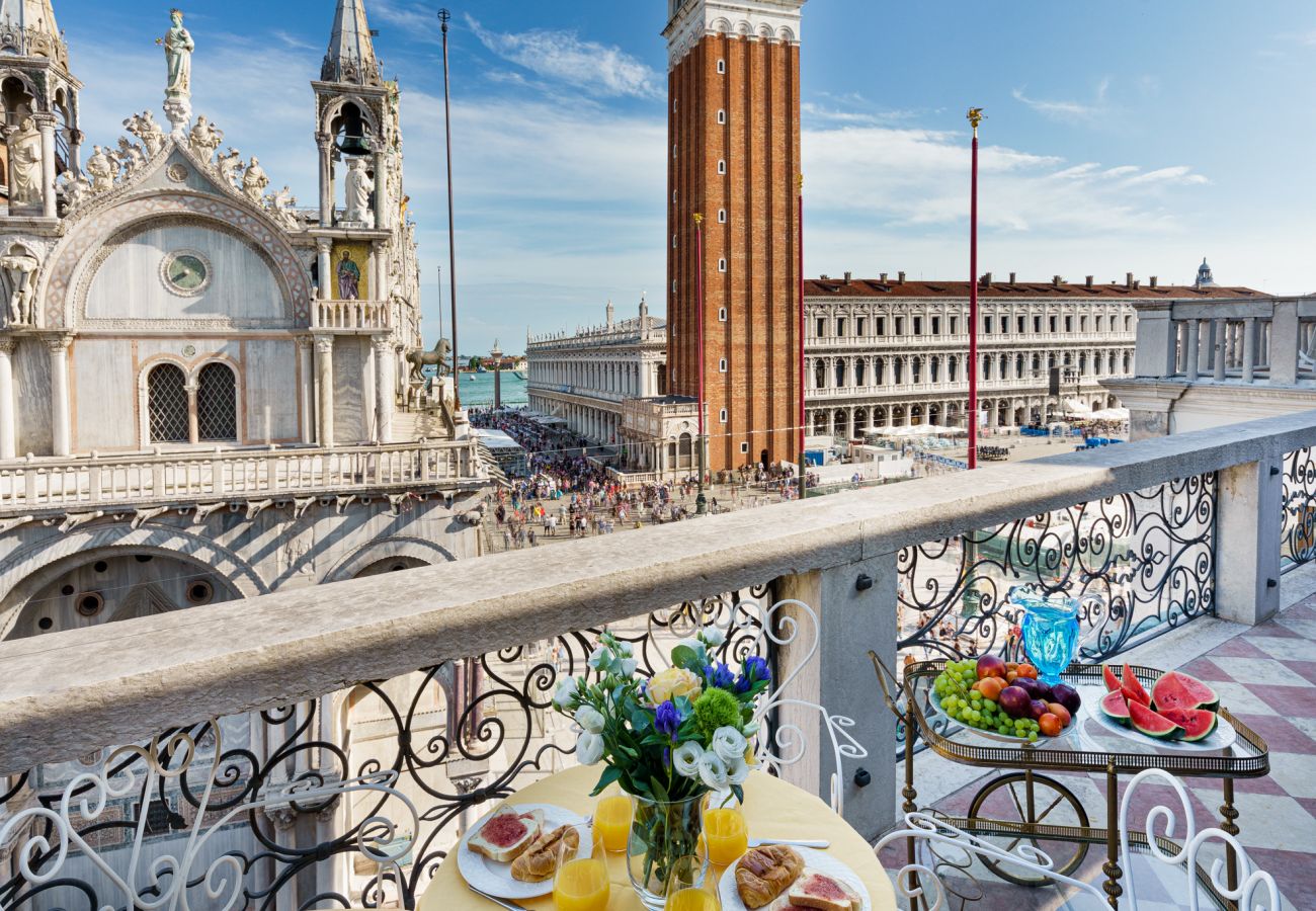 Ferienwohnung in Venedig - Due Leoni Terrace in St. Mark's Square Ferienwohnung in Venedig - Due Leoni Terrace in St. Mark's Square