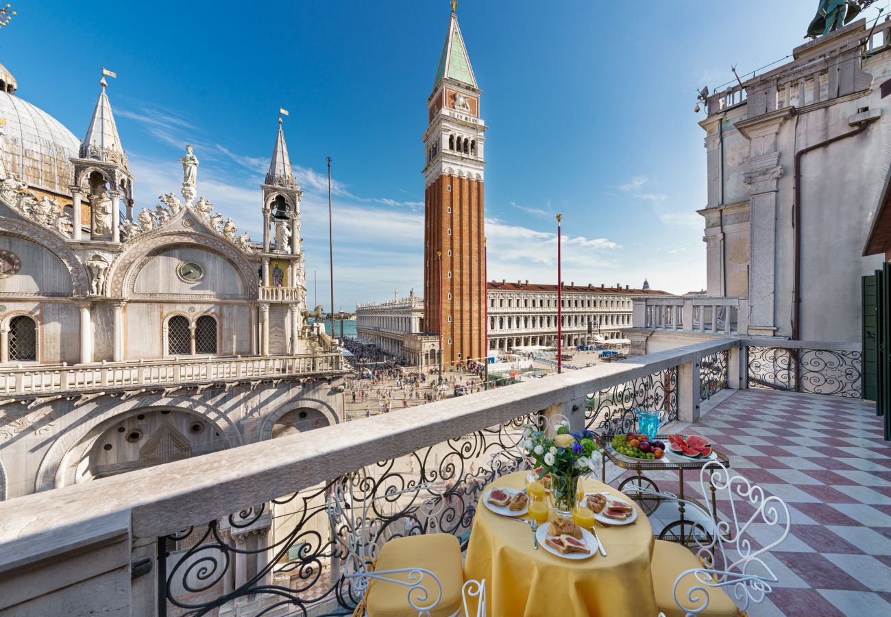 Ferienwohnung in Venedig - Due Leoni Terrace in St. Mark's Square Ferienwohnung in Venedig - Due Leoni Terrace in St. Mark's Square