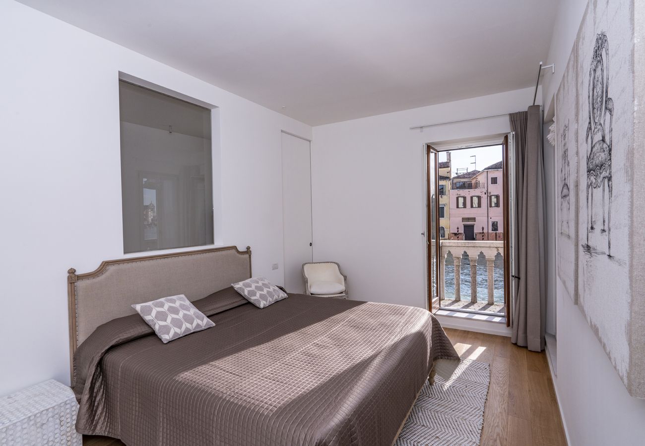 Ferienwohnung in Venedig - La Loggia Grand Canal Ferienwohnung in Venedig - La Loggia Grand Canal