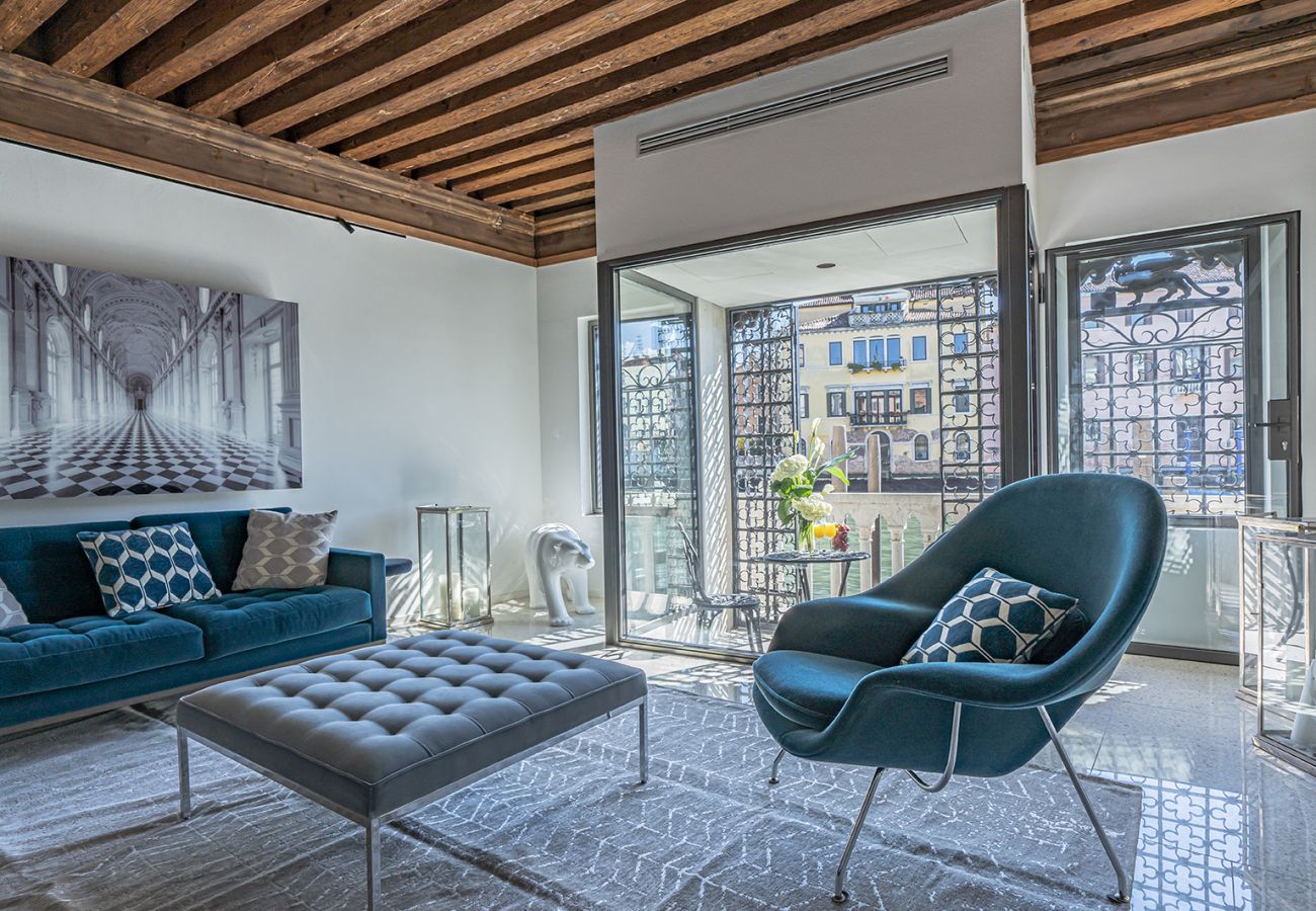 Ferienwohnung in Venedig - La Loggia Grand Canal Ferienwohnung in Venedig - La Loggia Grand Canal