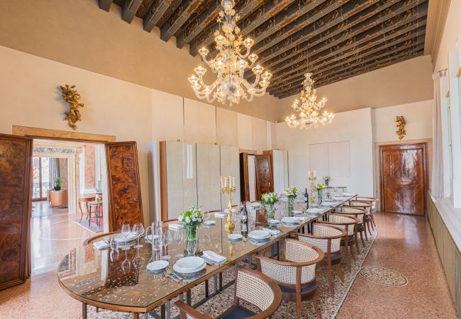 Ferienwohnung in Venezia - Palazzo Angelo Piano Nobile Ferienwohnung in Venezia - Palazzo Angelo Piano Nobile