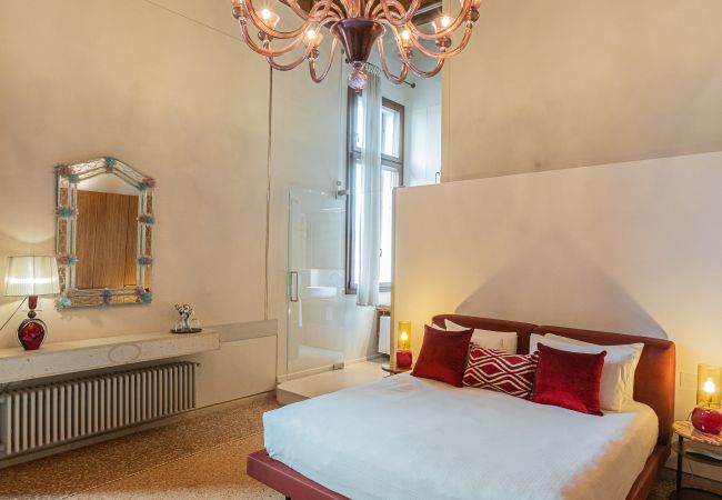 Ferienwohnung in Venezia - Palazzo Angelo Piano Nobile Ferienwohnung in Venezia - Palazzo Angelo Piano Nobile