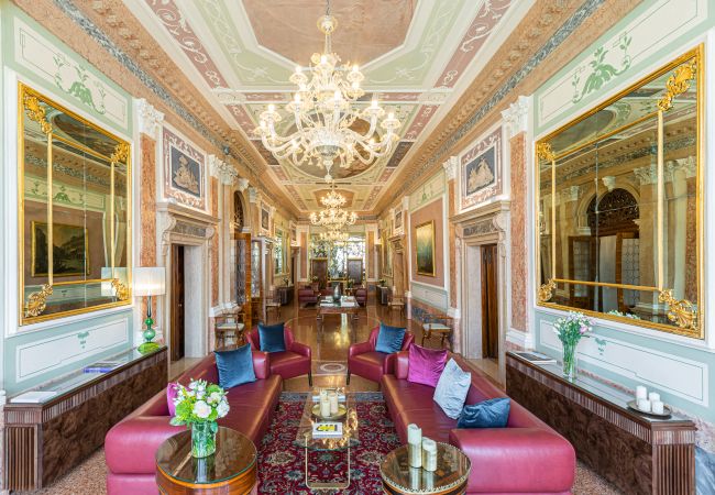 Ferienwohnung in Venezia - Palazzo Angelo Piano Nobile Ferienwohnung in Venezia - Palazzo Angelo Piano Nobile