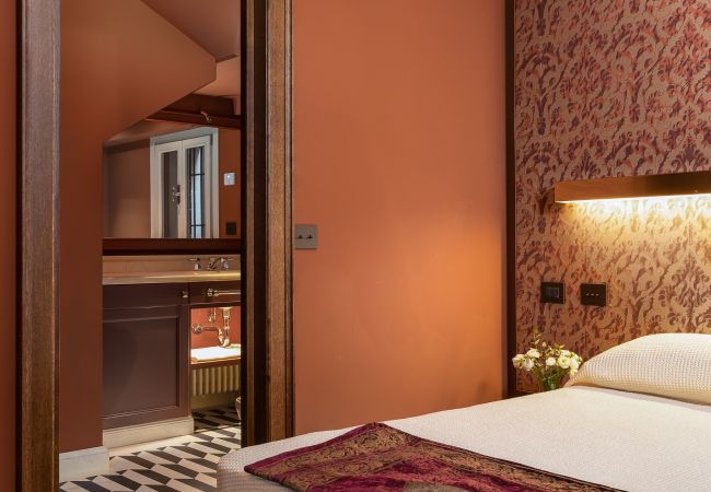 Ferienwohnung in Venezia - Dimora San Trovaso Ferienwohnung in Venezia - Dimora San Trovaso