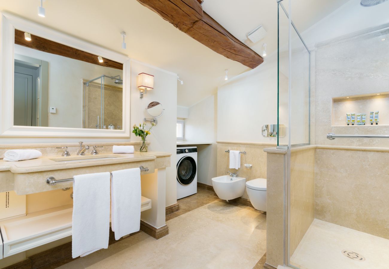 Ferienwohnung in Florenz - Donna Lipsi Ferienwohnung in Florenz - Donna Lipsi