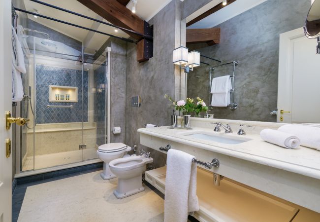 Ferienwohnung in Florenz - Marchesa Olympia Ferienwohnung in Florenz - Marchesa Olympia