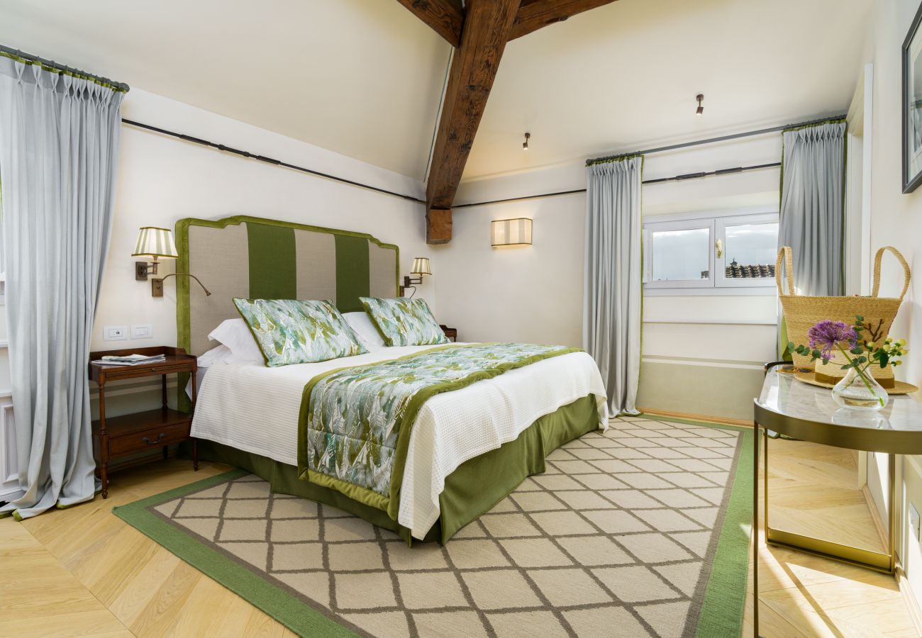 Ferienwohnung in Florenz - Marchesa Olympia Ferienwohnung in Florenz - Marchesa Olympia