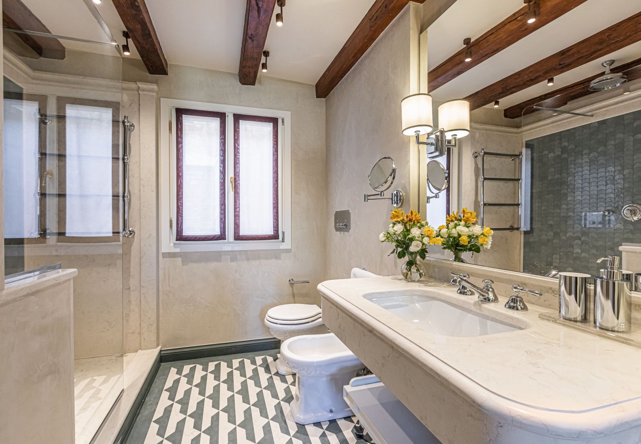 Appartement à Venise - L'Opera Divina Appartement à Venise - L'Opera Divina