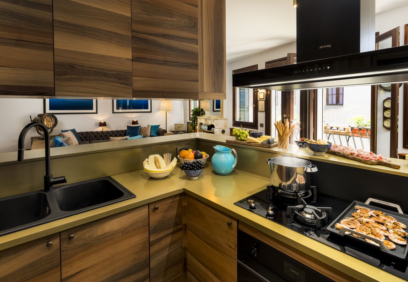 Appartement à Venise - The Yacht House Canal View Appartement à Venise - The Yacht House Canal View