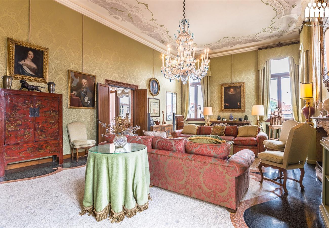 Appartamento a Venezia - Palazzo Loredan Dell'Ambasciatore Appartamento a Venezia - Palazzo Loredan Dell'Ambasciatore