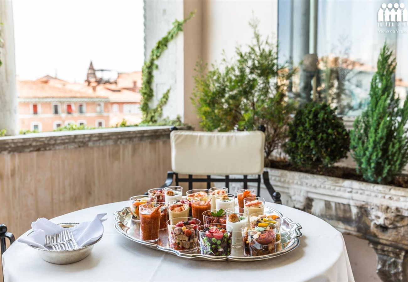 Appartamento a Venezia - Palazzo Loredan Dell'Ambasciatore Appartamento a Venezia - Palazzo Loredan Dell'Ambasciatore
