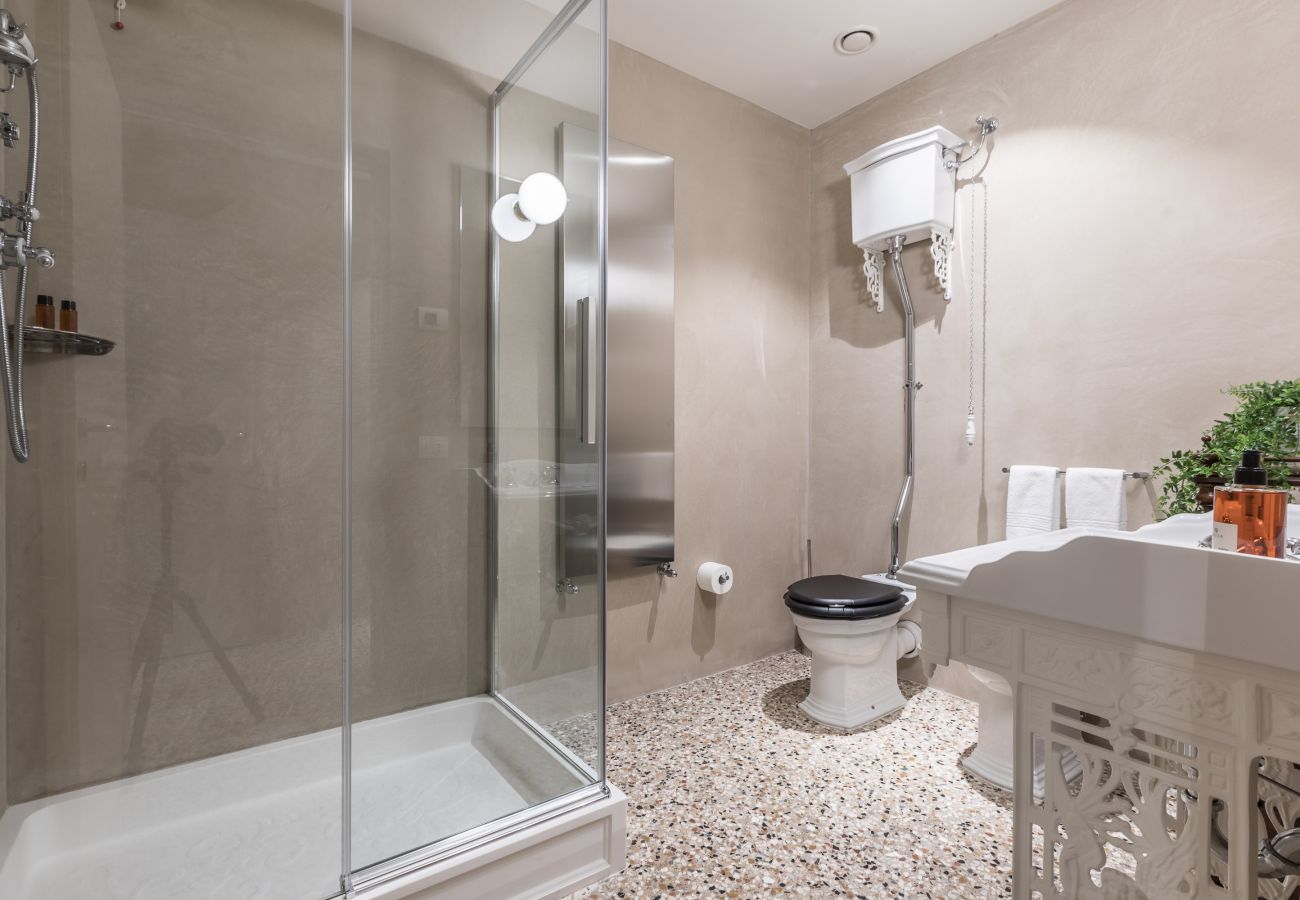 Apartment in Venice - Varoter Venetian Design Apartment in Venice - Varoter Venetian Design