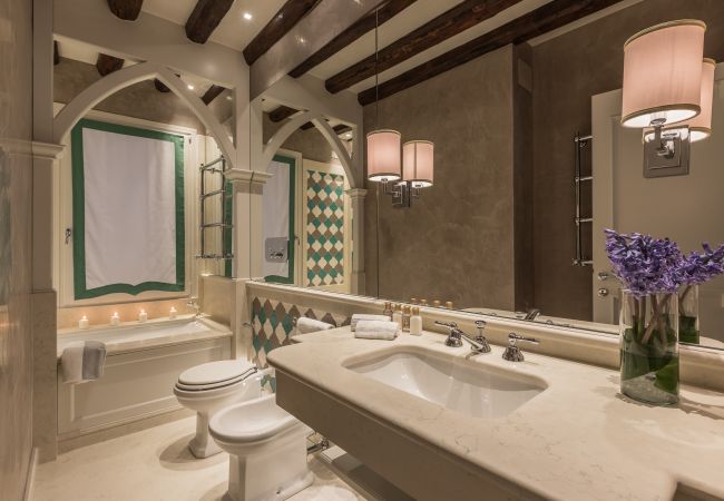 Apartment in Venezia - La Marchesa Luxury Apartment with Terrace Apartment in Venezia - La Marchesa Luxury Apartment with Terrace