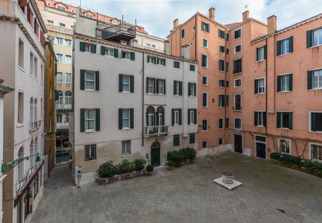 Apartment in Venezia - La Marchesa Luxury Apartment with Terrace Apartment in Venezia - La Marchesa Luxury Apartment with Terrace
