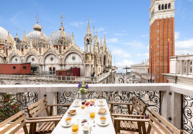  in Venezia - Due Leoni Terrace in St. Mark's Square