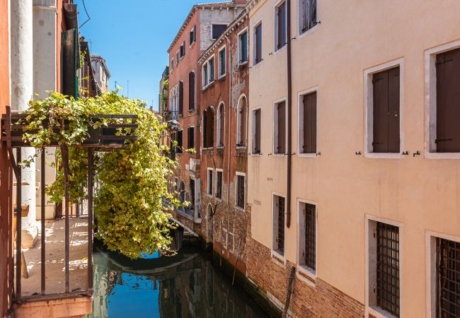 Apartment in Venice - Ca' Romantica Apartment in Venice - Ca' Romantica
