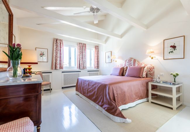 Apartment in Venezia - La casa di Hubert De Givenchy Apartment in Venezia - La casa di Hubert De Givenchy