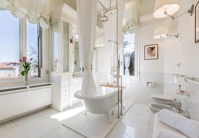 Apartment in Venezia - La casa di Hubert De Givenchy Apartment in Venezia - La casa di Hubert De Givenchy