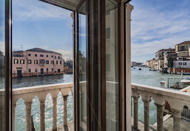 Apartment in Venice - La Loggia Grand Canal Apartment in Venice - La Loggia Grand Canal
