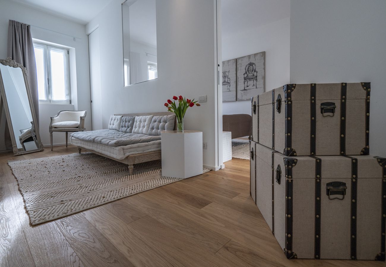 Apartment in Venice - La Loggia Grand Canal Apartment in Venice - La Loggia Grand Canal