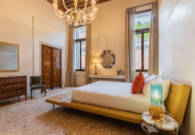 Apartment in Venezia - Palazzo Angelo Piano Nobile Apartment in Venezia - Palazzo Angelo Piano Nobile