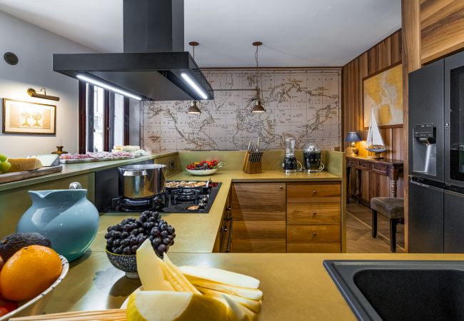 Apartment in Venice - The Yacht House Canal View Apartment in Venice - The Yacht House Canal View