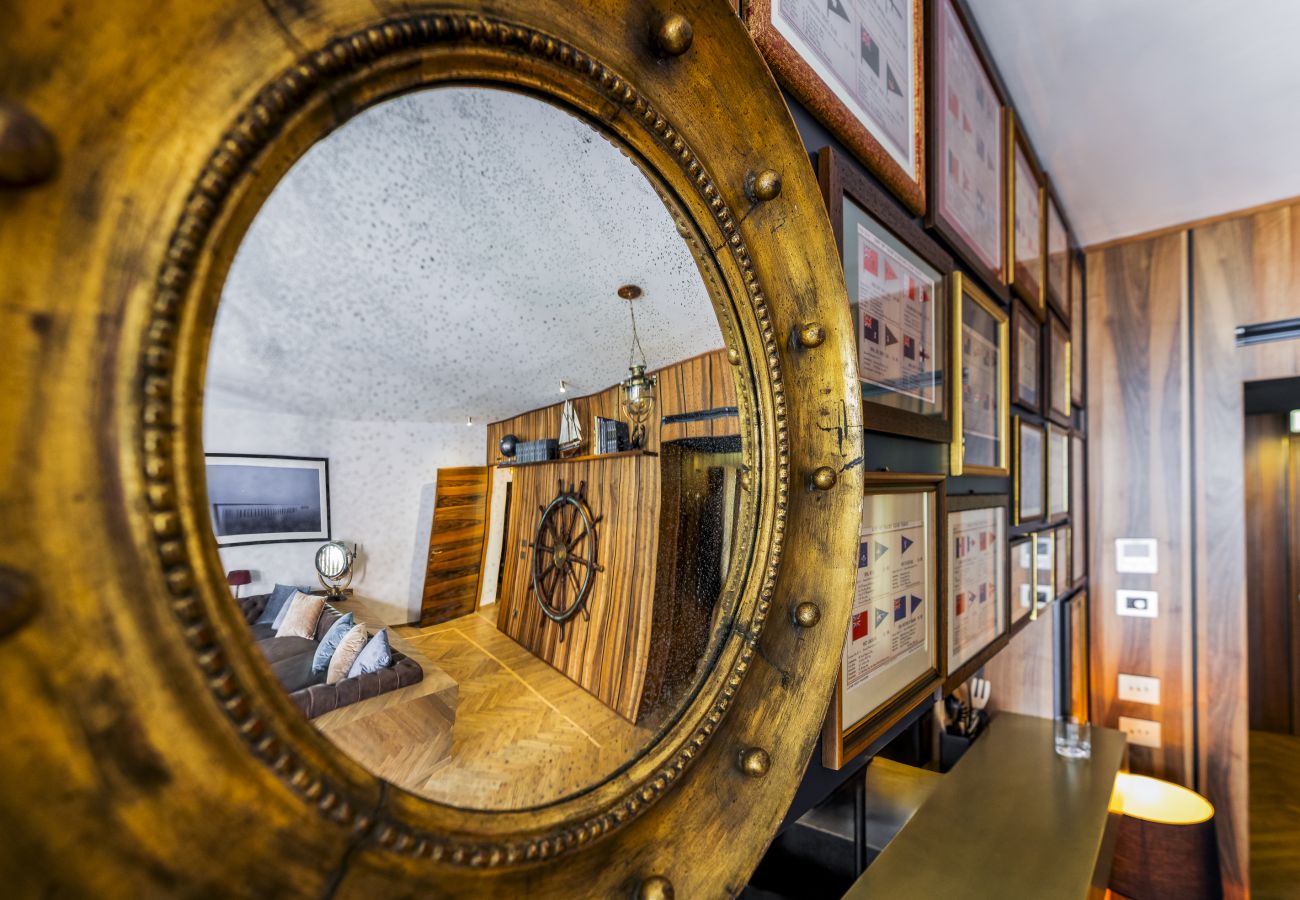 Apartment in Venice - The Yacht House Canal View Apartment in Venice - The Yacht House Canal View