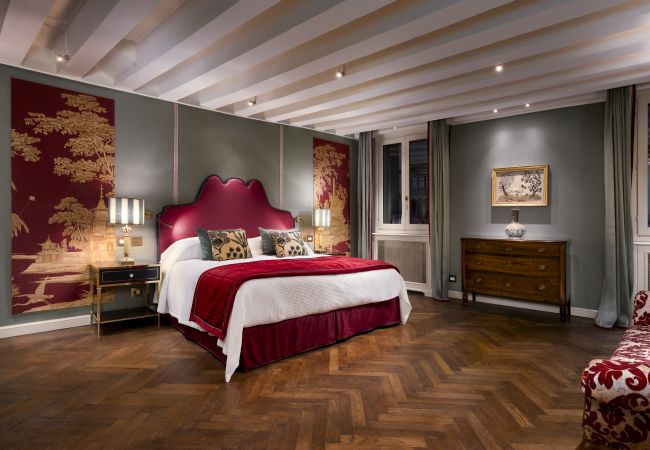 Apartment in Venezia - Palazzo Loredan Grand Canal Apartment in Venezia - Palazzo Loredan Grand Canal