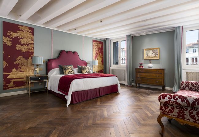 Apartment in Venezia - Palazzo Loredan Grand Canal Apartment in Venezia - Palazzo Loredan Grand Canal