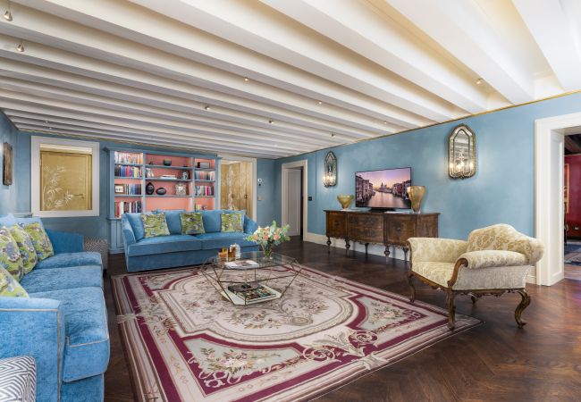 Apartment in Venezia - Palazzo Loredan Grand Canal Apartment in Venezia - Palazzo Loredan Grand Canal